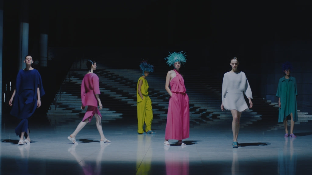 ISSEY MIYAKE X UN: SPRING SUMMER 2022 – United Nude EU