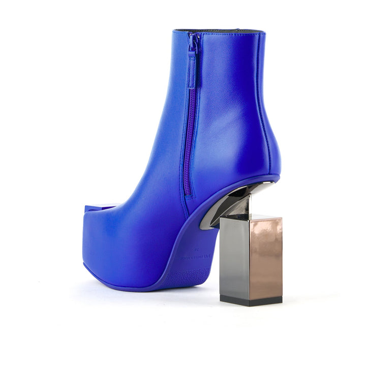 cubist bootie dazzling blue 4 angle in view