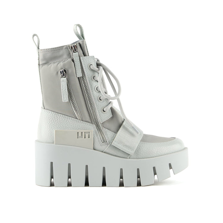 grip combat lo dawn mix 1 outside view