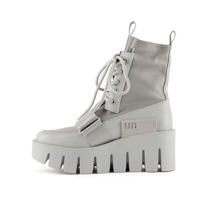 grip combat lo dawn mix 3 inside view