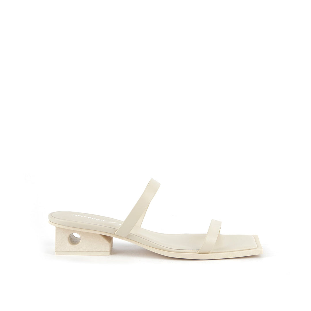 block sandal off white outside view