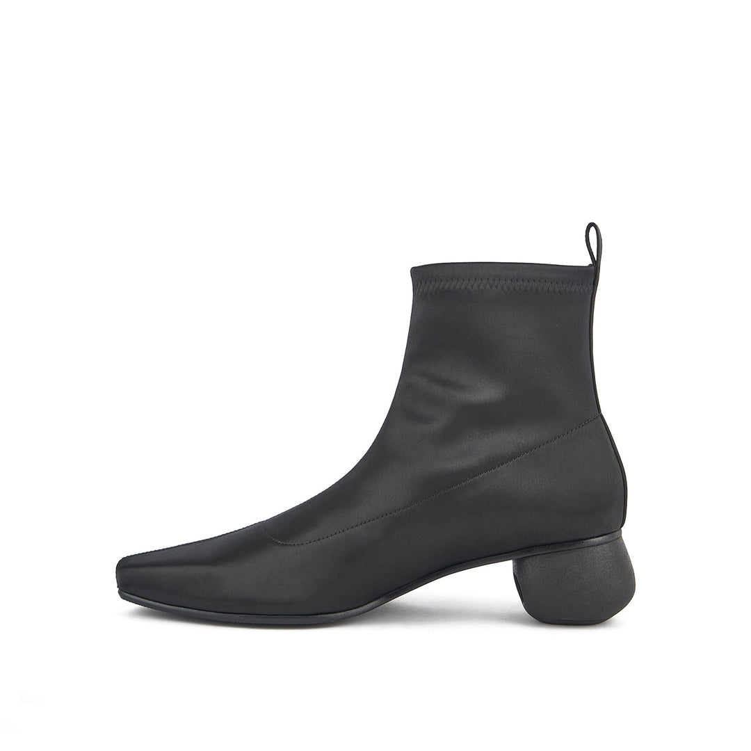 carve boot black 2 inside view