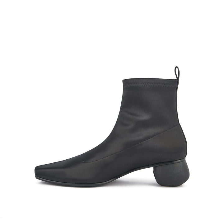 carve boot black 2 inside view