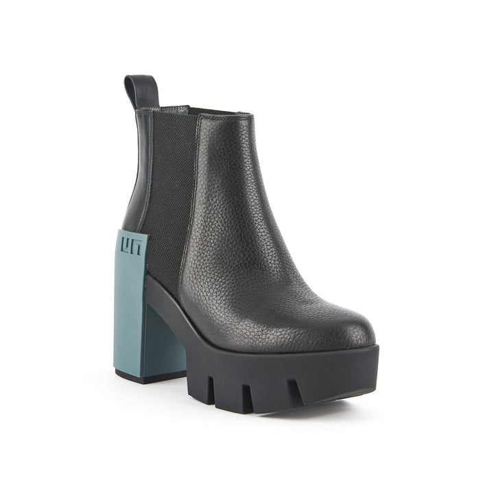 grip chelsea mid ii basalt 2 angle out view aw23