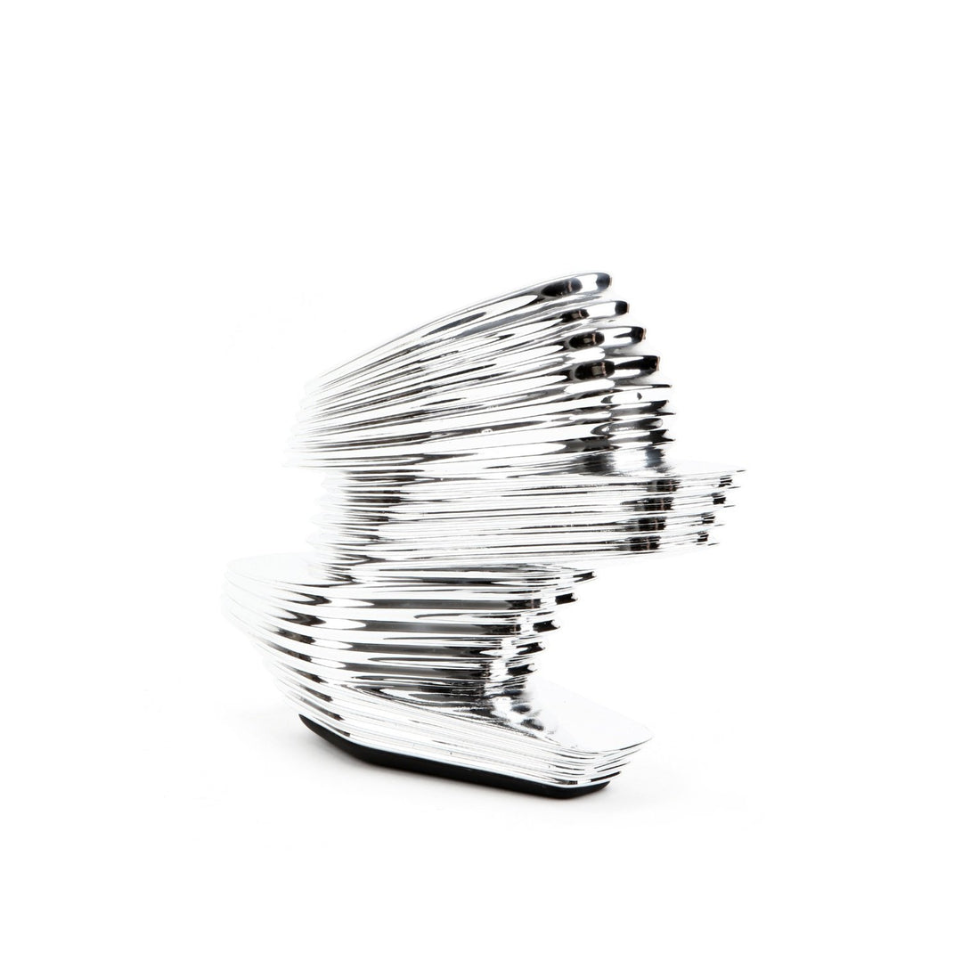 zaha nova silver in view