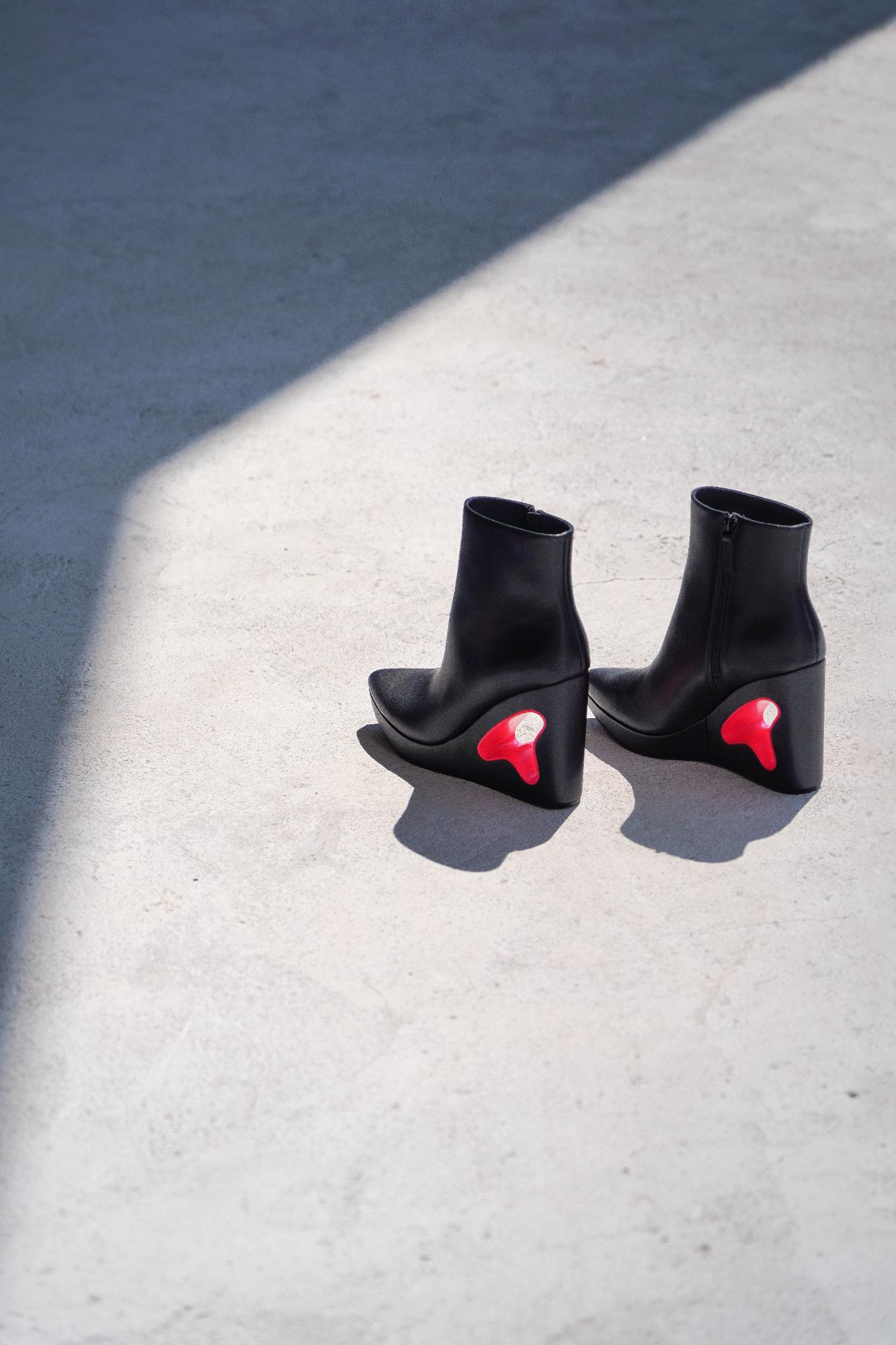 Karim Rashid for United Nude
