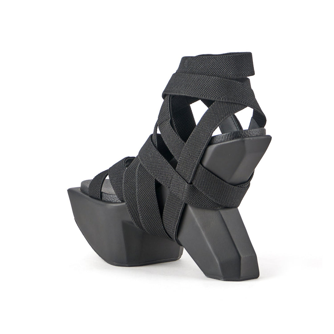 boulder bondage black 4 angle in