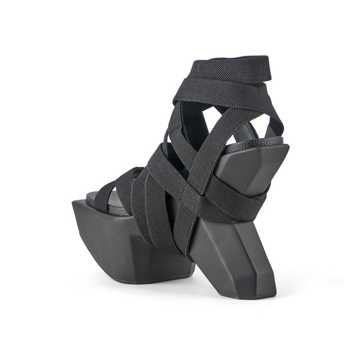 boulder bondage black 4 angle in