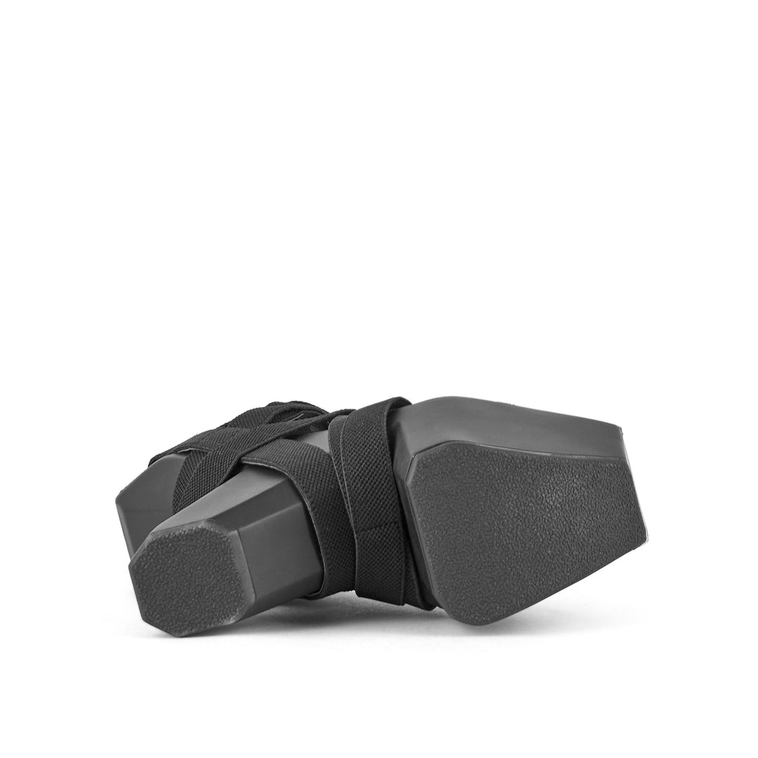 boulder bondage black 6 bottom