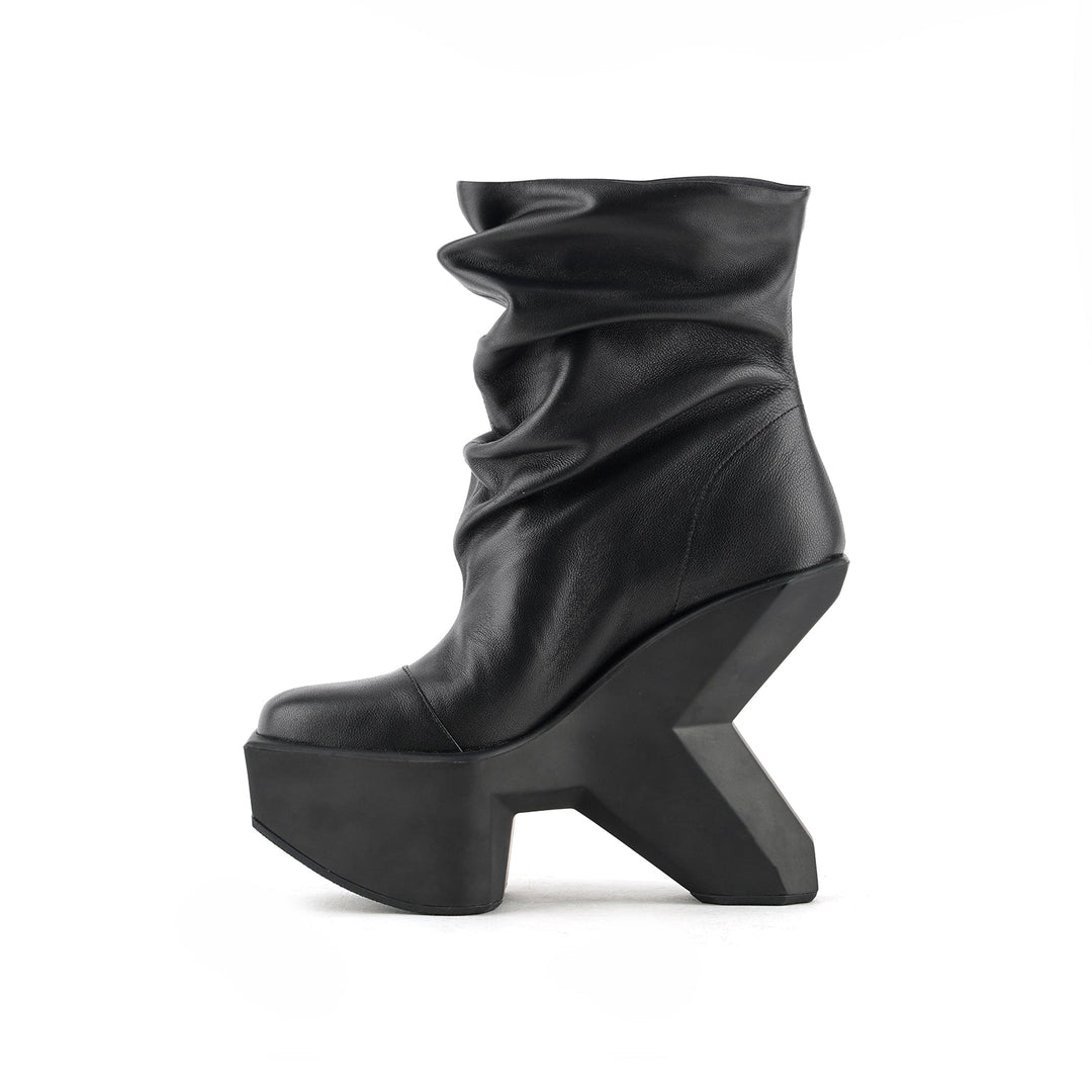 boulder slouch boot black 3 inside view