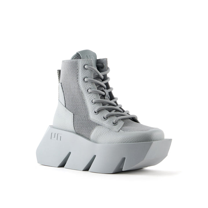 bull combat dawn blue 2 angle out view