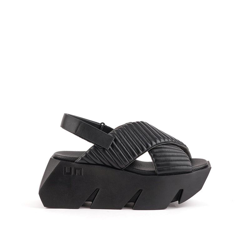 bull puffier black 1 outside