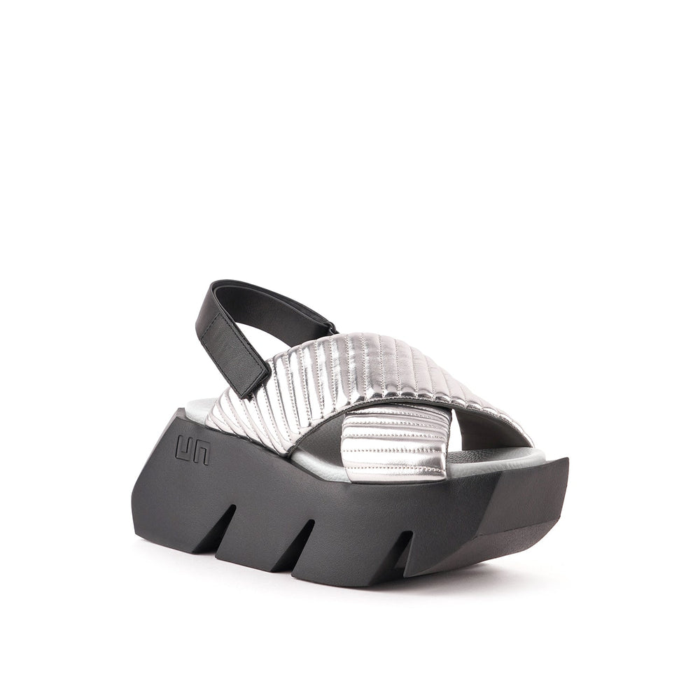 bull puffier silver 2 angle out