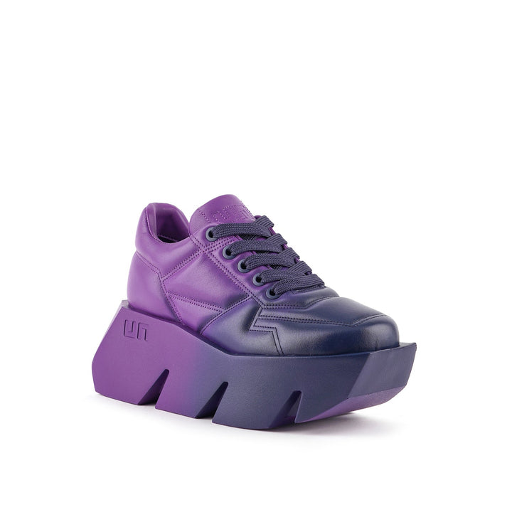 bull puffy sneaker gradient 2 angle out