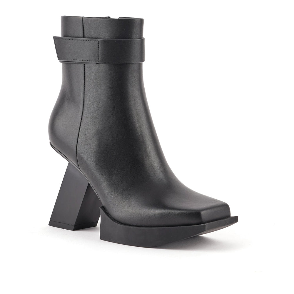 construct bootie hi black 2 angle out