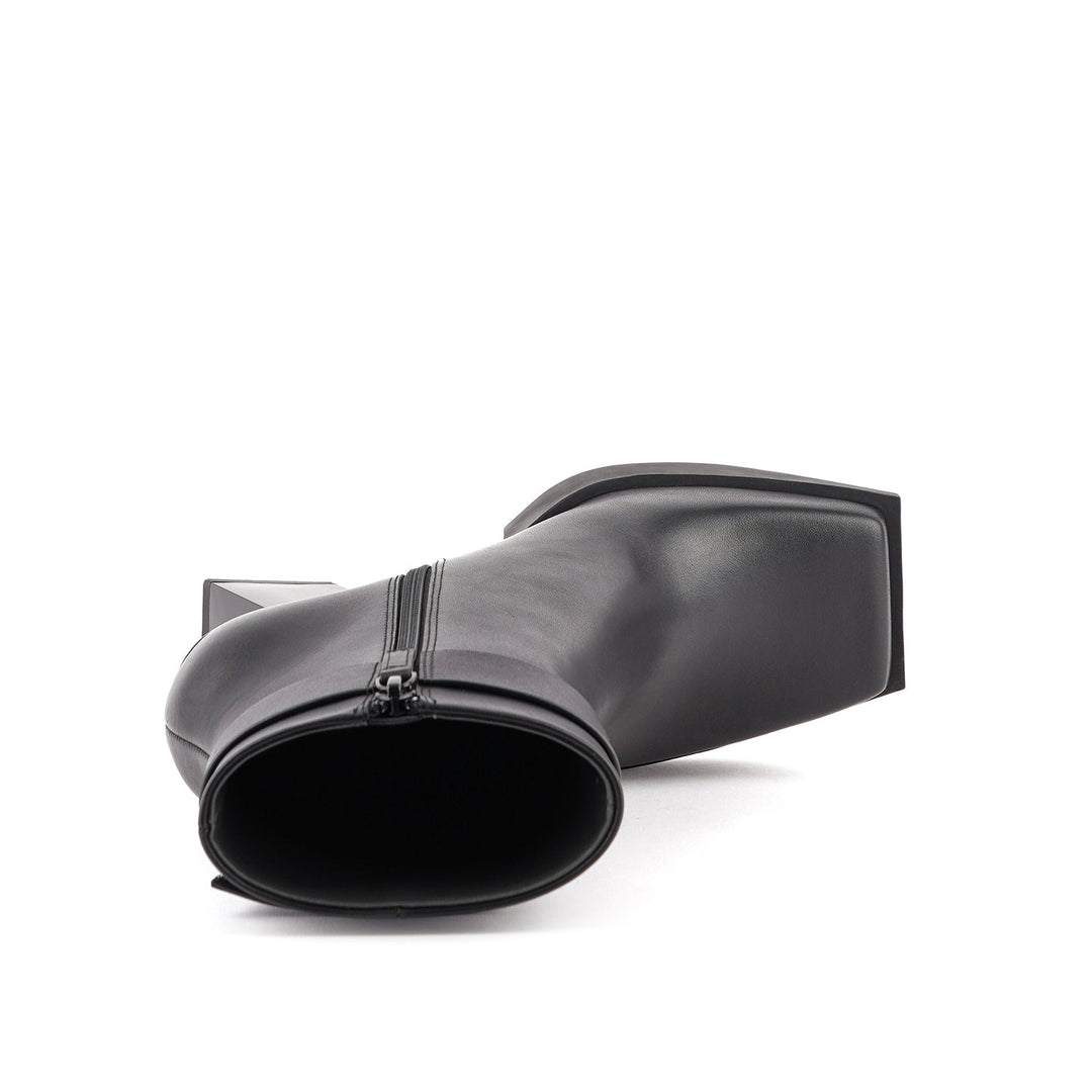 construct bootie hi black 5 top