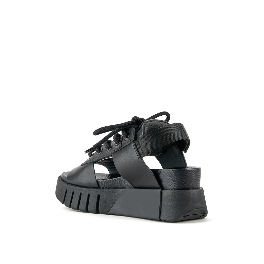 delta sporty ii black 4 angle in