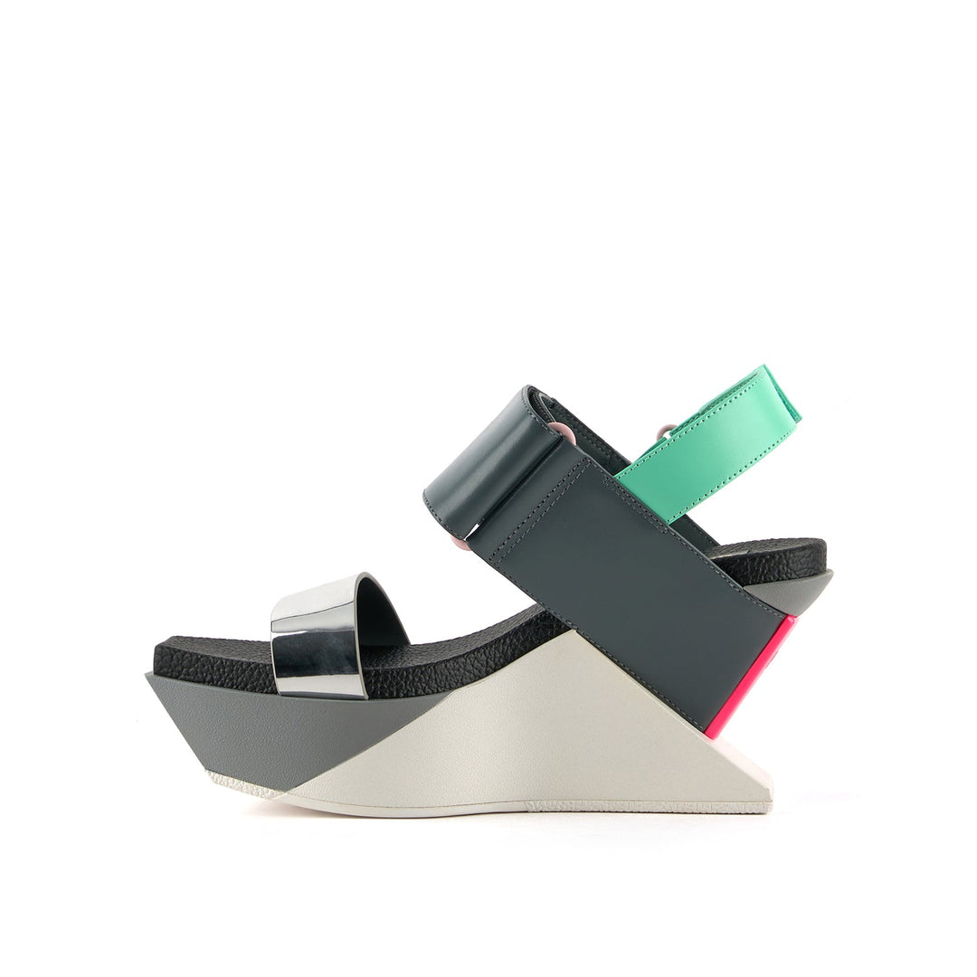 delta wedge sandal nebula 3 inside