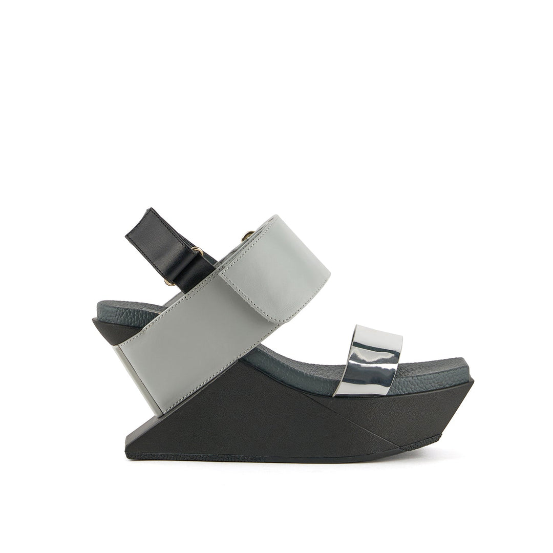 delta wedge sandal steel 1 outside