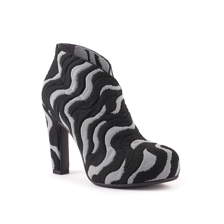 fold hi ii black grey 2 angle out