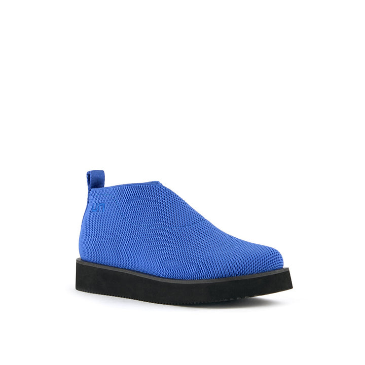 fold lo dazzling blue 2 angle out view