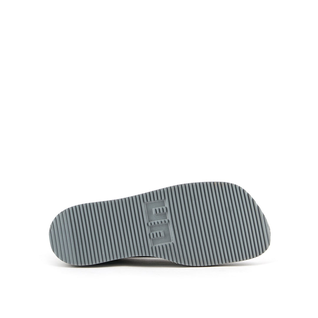 fold lo mens grey 6 bottom view