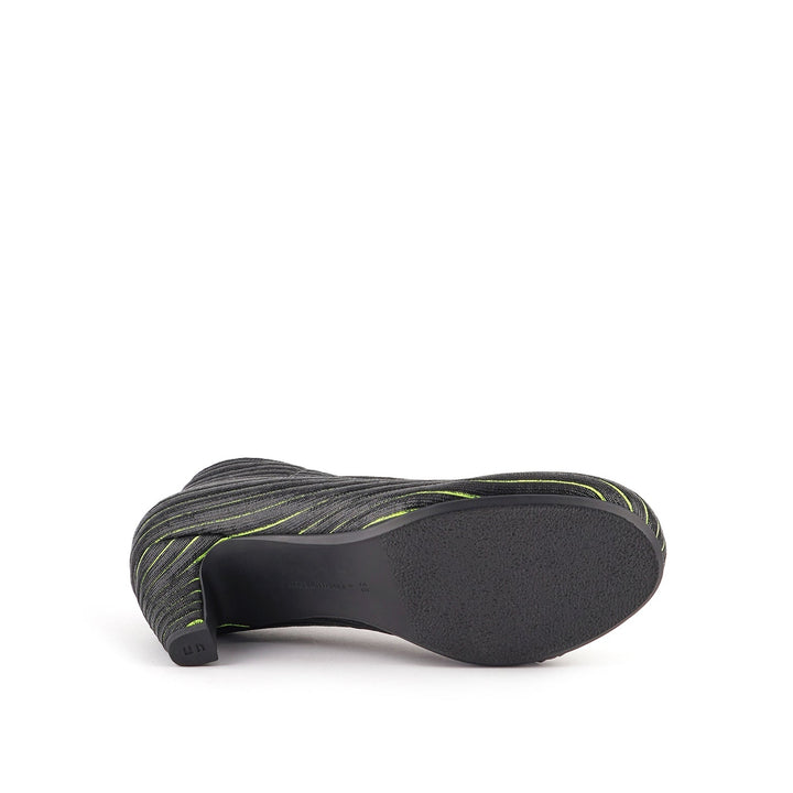 fold mid black cyber lime 6 bottom