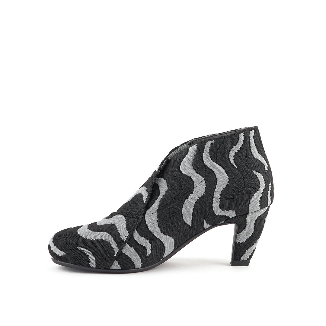 fold mid black grey 3 inside