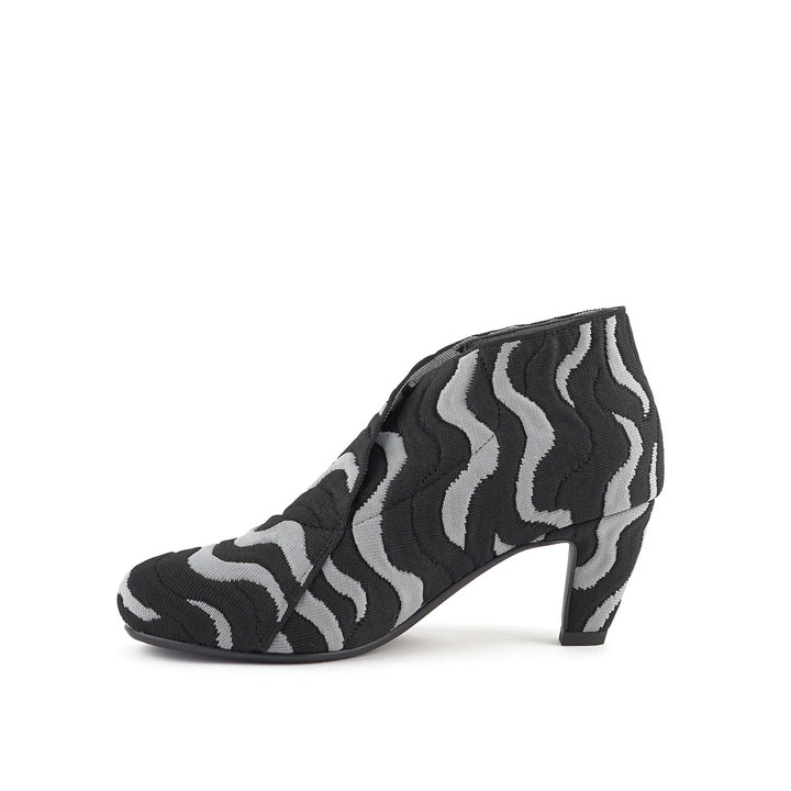 fold mid black grey 3 inside