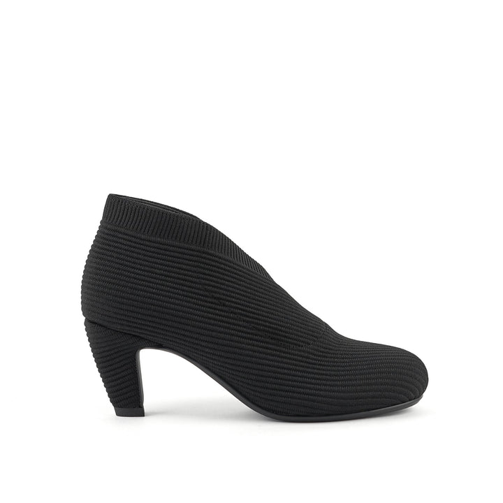 fold mid black knit ii 1 outside