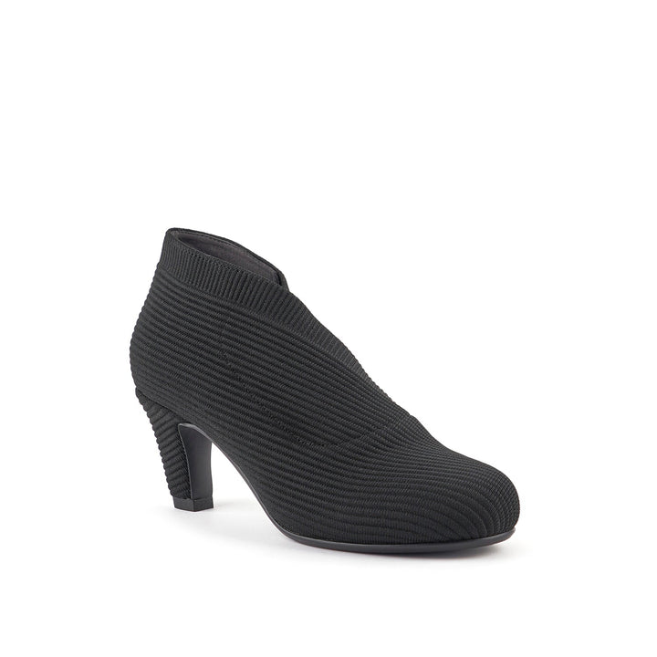 fold mid black knit ii 2 angle out