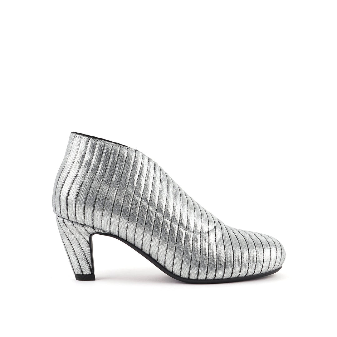 fold mid silver ii 1 outside