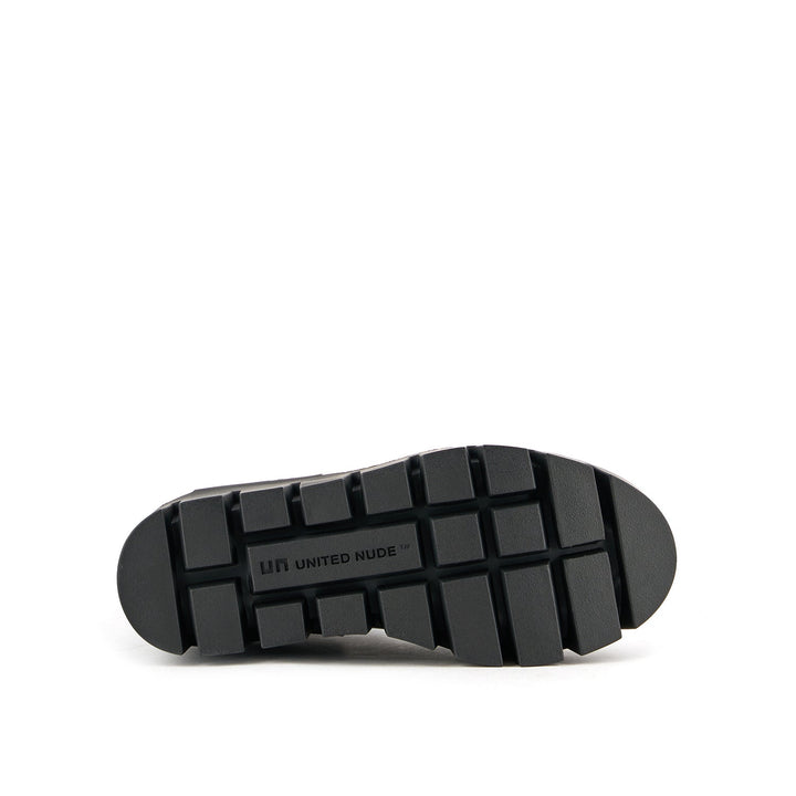 grip chelsea lo iv black 6 bottom view