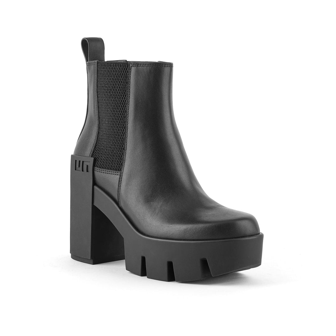 grip chelsea mid v black 2 angle out