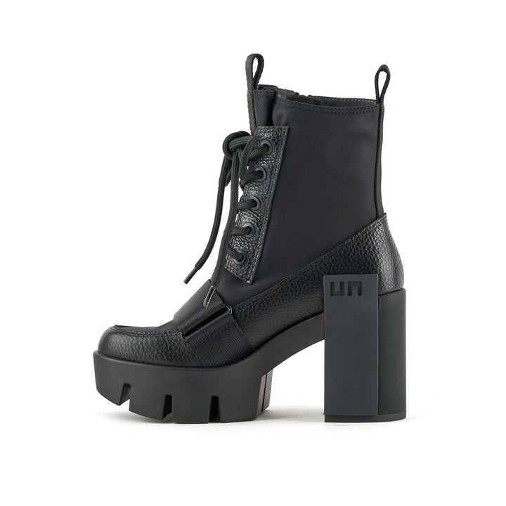 grip combat mid black 3 inside view