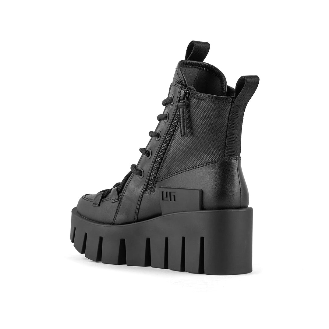 grip explorer lo black ii 4 angle in view