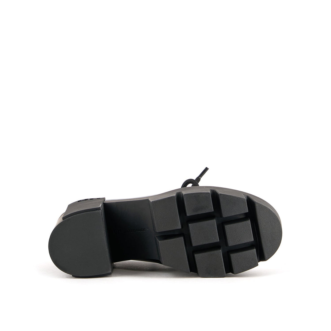 grip moc mid black 6 bottom view