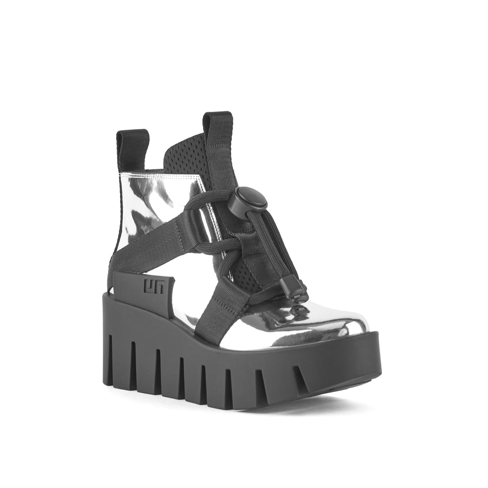 grip nomad lo ii silver 2 angle out view