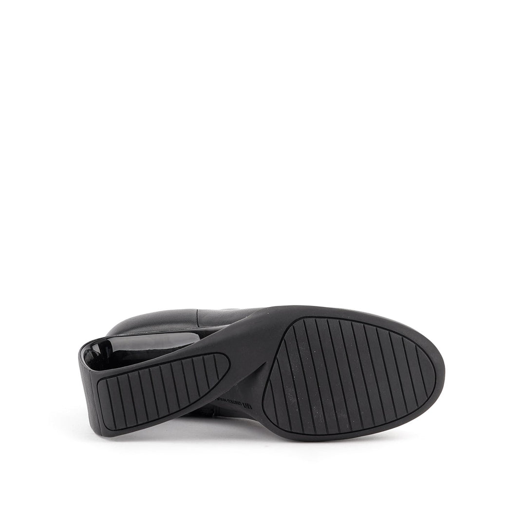 mobius ankle bootie hi black ii 6 bottom