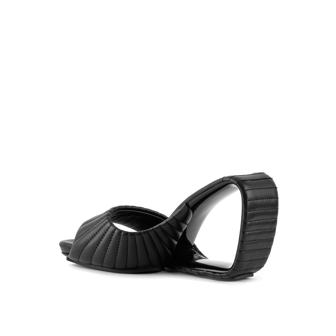 mobius hi black puffier 4 angle in