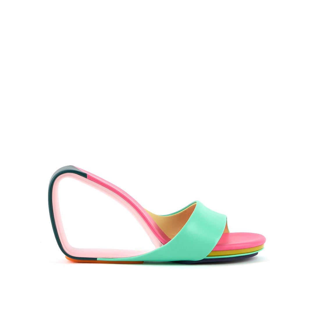 mobius hi summer hues 1 outside