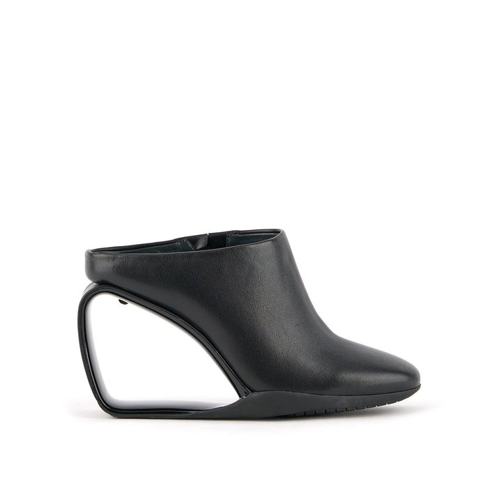 mobius mule hi black 1 outside view
