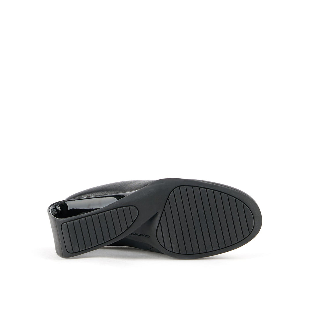 mobius mule hi black 6 bottom view