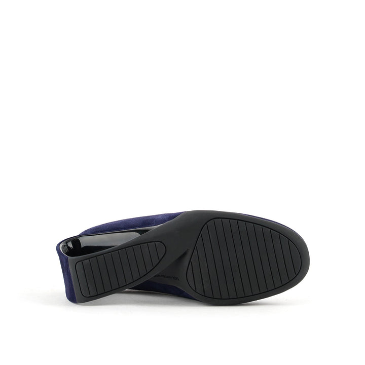 mobius mule hi midnight blue 6 bottom view