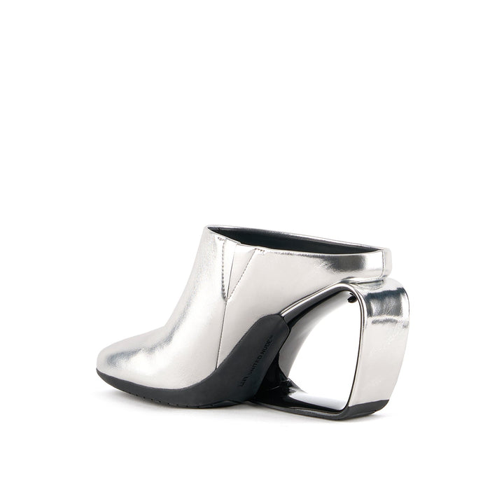 mobius mule hi silver 4 angle in view