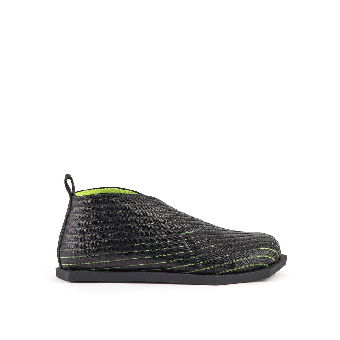 poly fold lo black cyber lime 1 outside