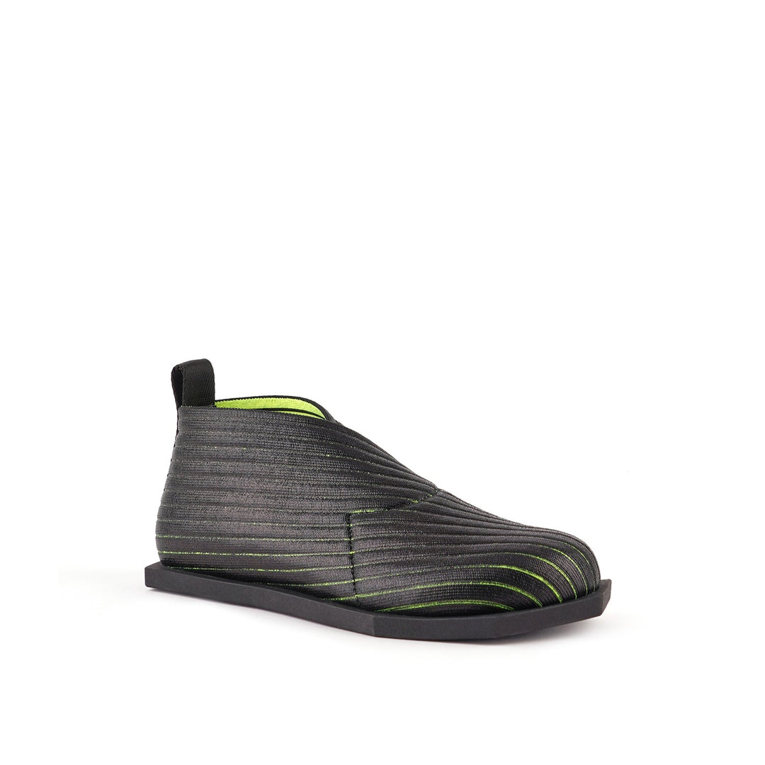 poly fold lo black cyber lime 2 angle out