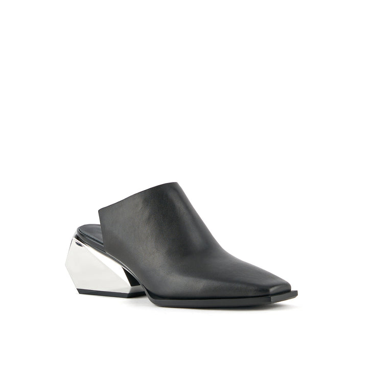 ricky mule mid black 2 angle out view