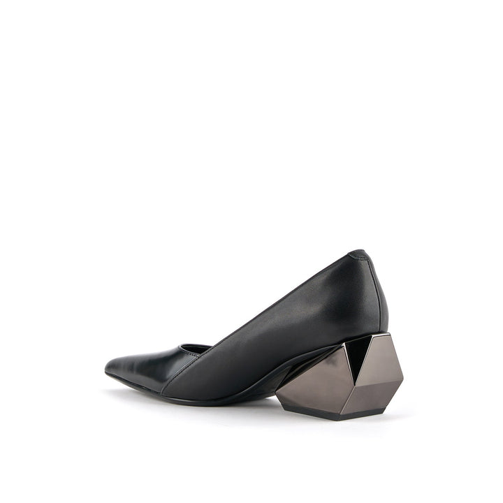 ricky pump mid black 4 angle in view