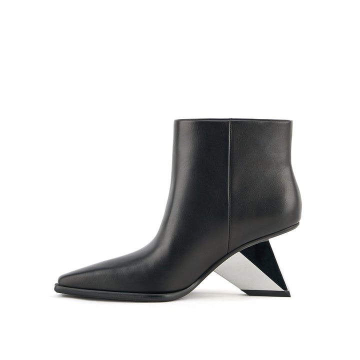 rockit pull on bootie black 3 inside view